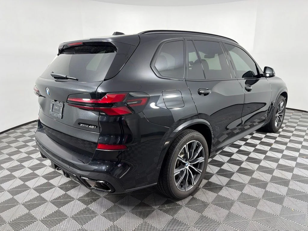 Certified Used 2024 Black Sapphire Metallic BMW xDrive40i image 5