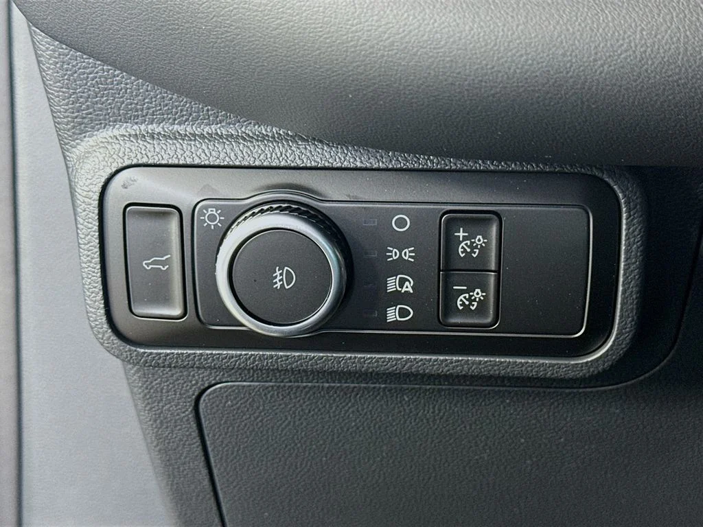 New 2026 Agate Black Metallic Ford ST-Line image 10