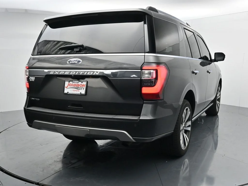 Used 2021 Gray Ford Limited image 6