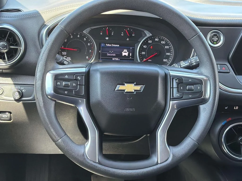 Used 2022 Summit White Chevrolet LT image 13