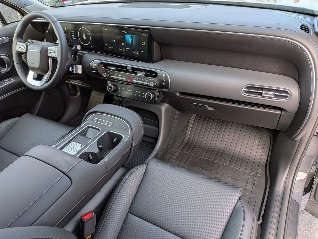 New 2026 Gray Hyundai Limited image 34
