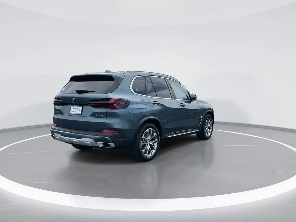 Used 2025 Blue BMW xDrive40i image 8