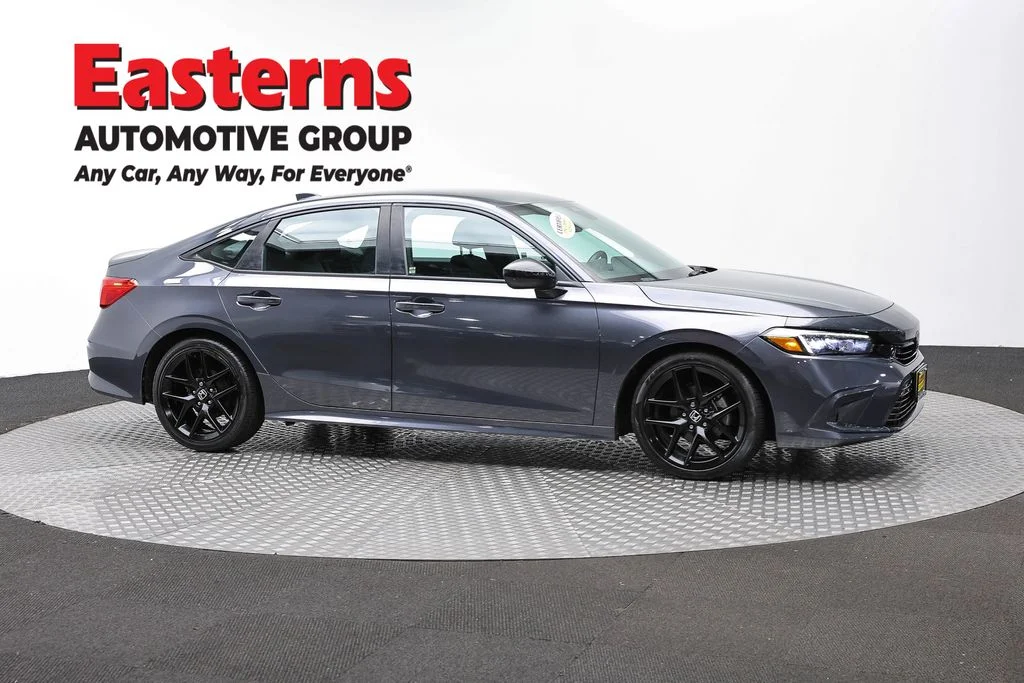 Used 2024 Gray Honda Sport image 4