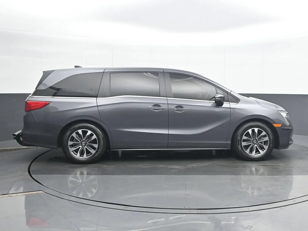 Used 2023  Honda EX-L image 7