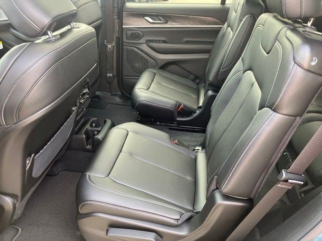 New 2026 Steel Blue Exterior Paint Jeep Limited image 24