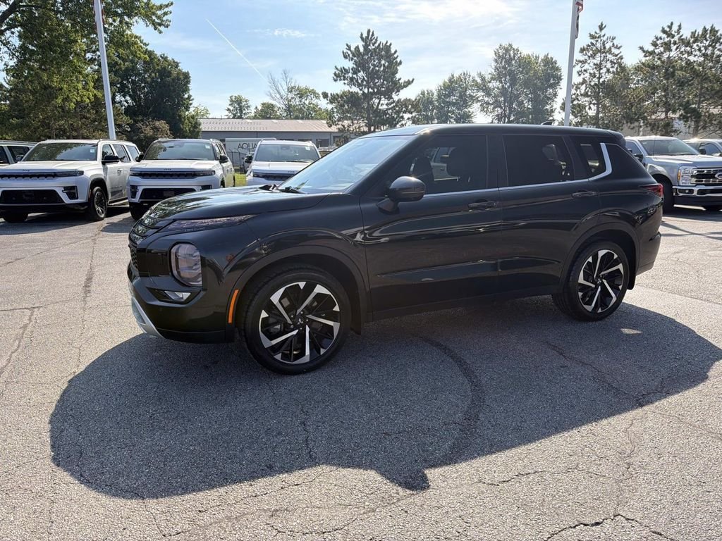 2024 Mitsubishi Outlander SE Black Edition S-AWC