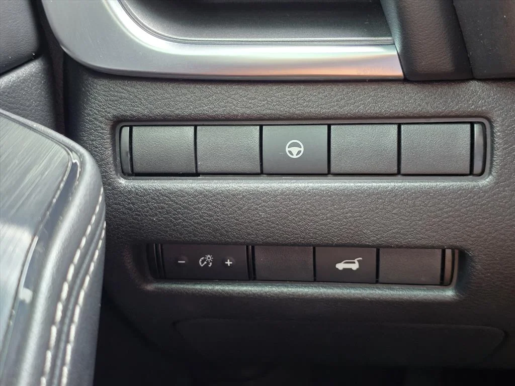 Used 2021 Gray Nissan SV image 20