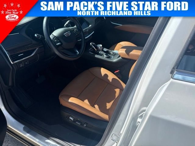 Used 2023 White Cadillac Premium Luxury image 7