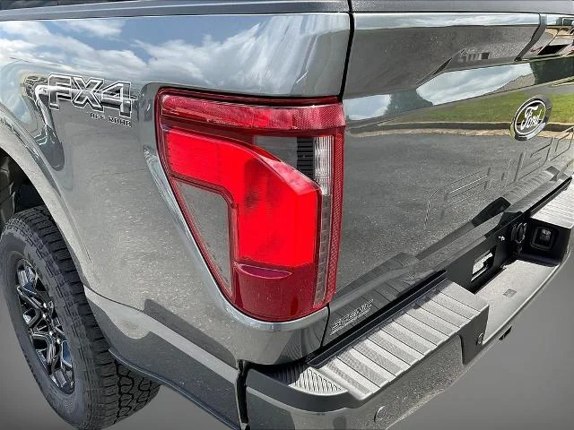 New 2026 Carbonized Gray Metallic Ford XLT image 66