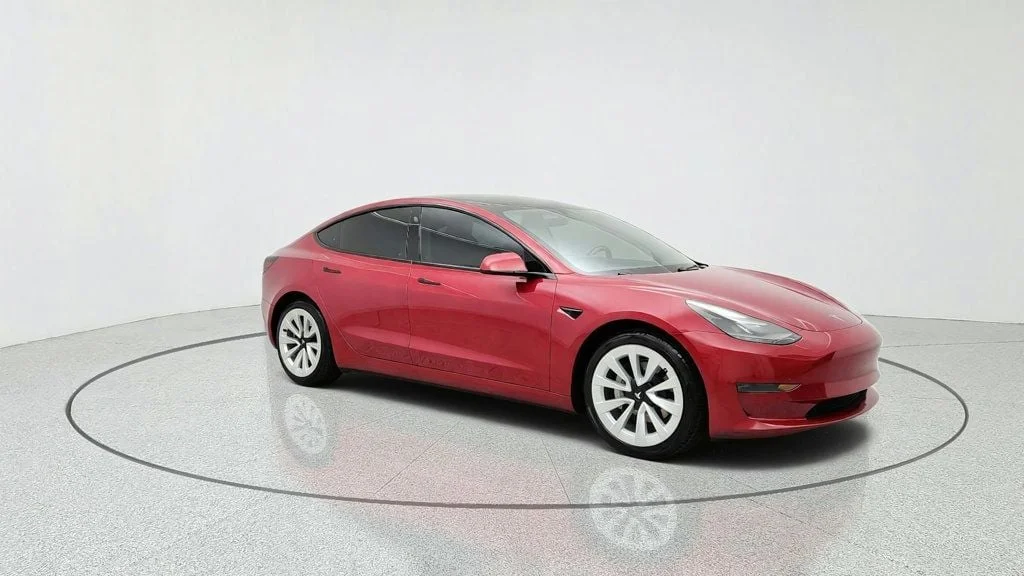 Used 2023 Red Multi-Coat Tesla RWD w/ 19