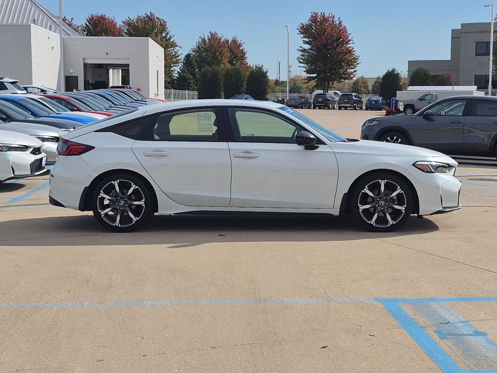 2025 Honda Civic Hatchback Sport Touring - Photo 6