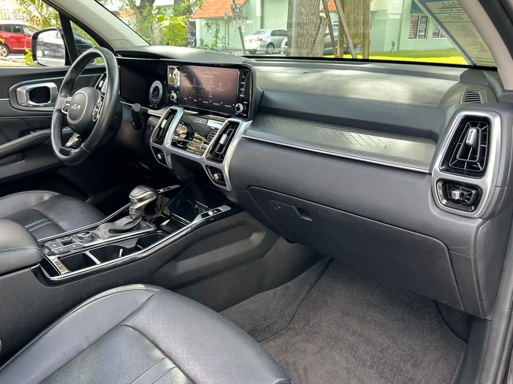 2023 Kia Sorento SX - Photo 39