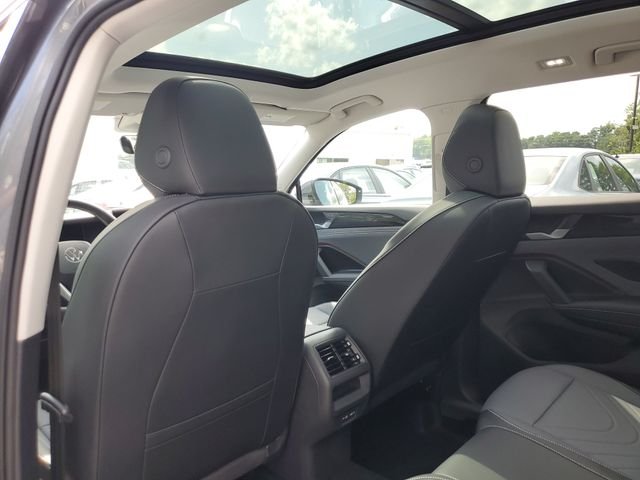 New 2026 Silver Volkswagen 2.0T SE image 11