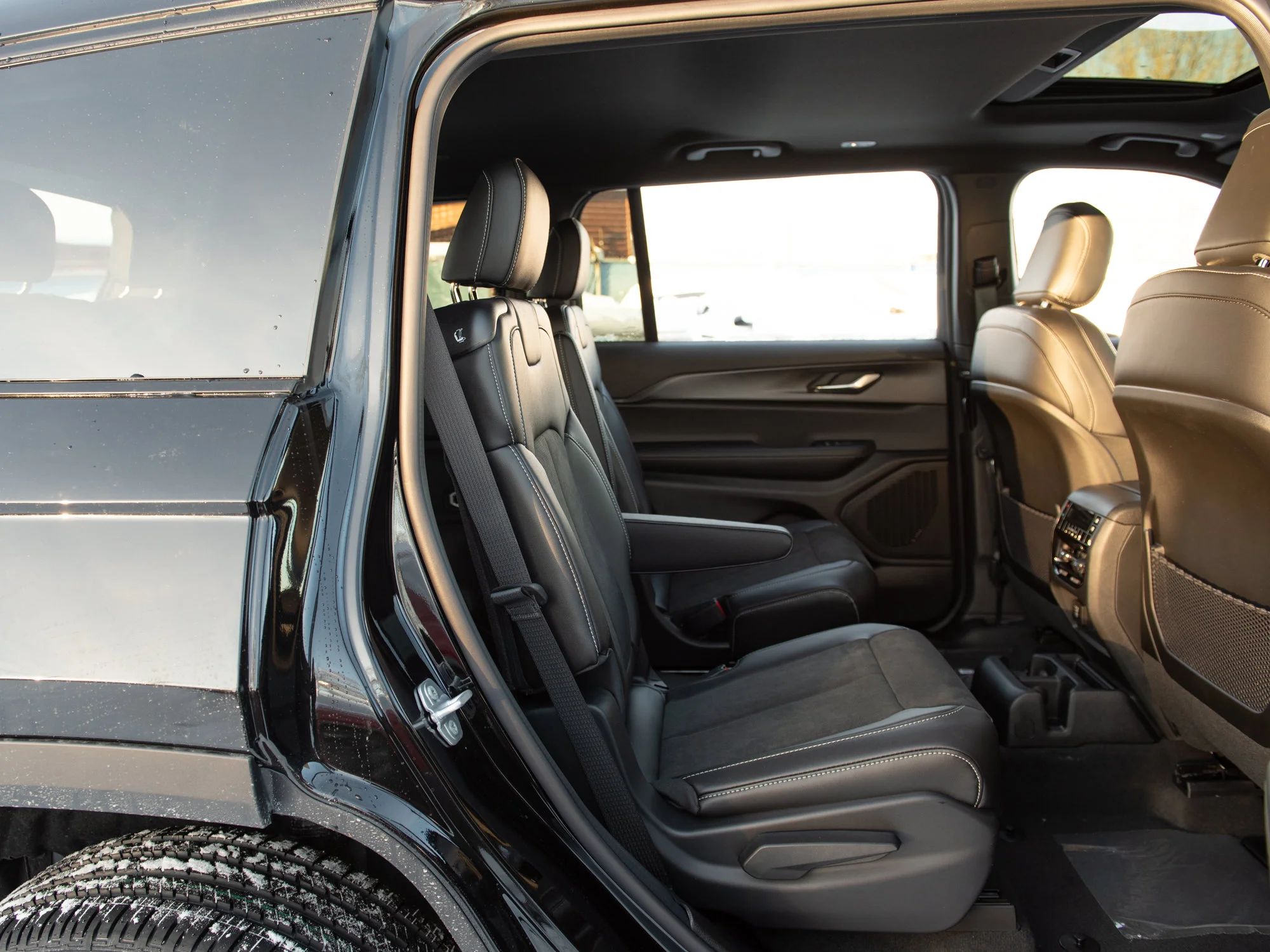 New 2025 Black Jeep Altitude* 4x4, Sunroof, Remote Start, Heated Seats image 25
