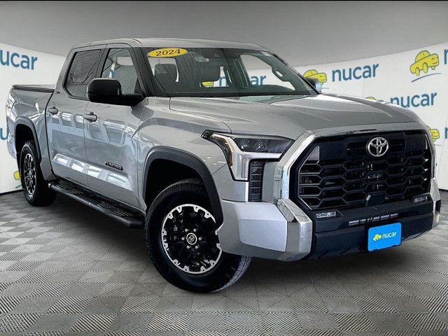 2024 Toyota Tundra 2024 Toyota Tundra SR5 4D CrewMax