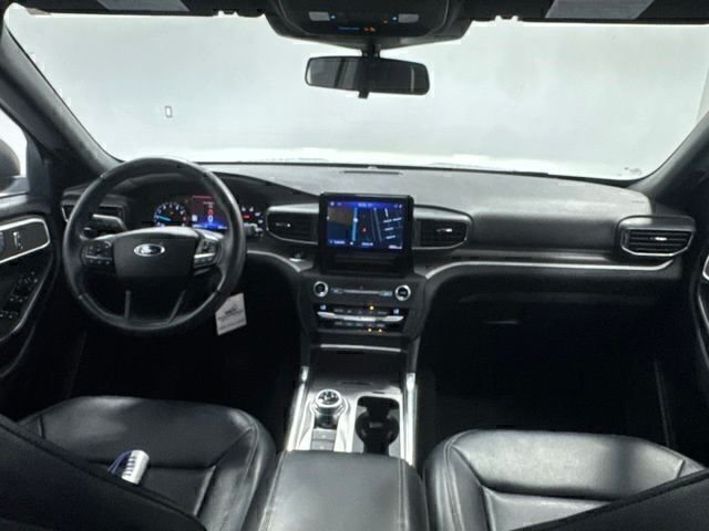 Used 2020 Silver Ford XLT image 21