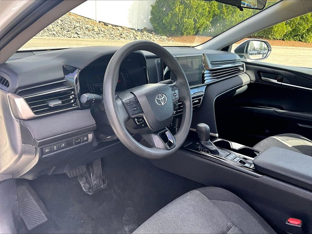 Used 2025 White Toyota LE image 8