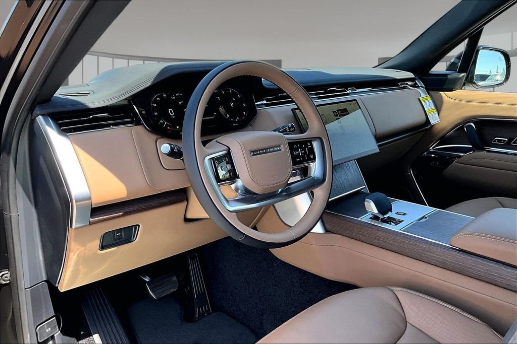 New 2026 SANTORINI BLACK Land Rover SE 7 Seats image 7