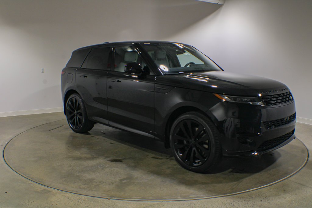 New 2027 Santorini Black Land Rover Dynamic SE image 8