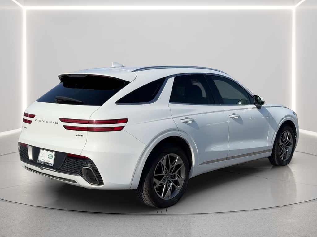 Used 2025 White Genesis 2.5T image 5