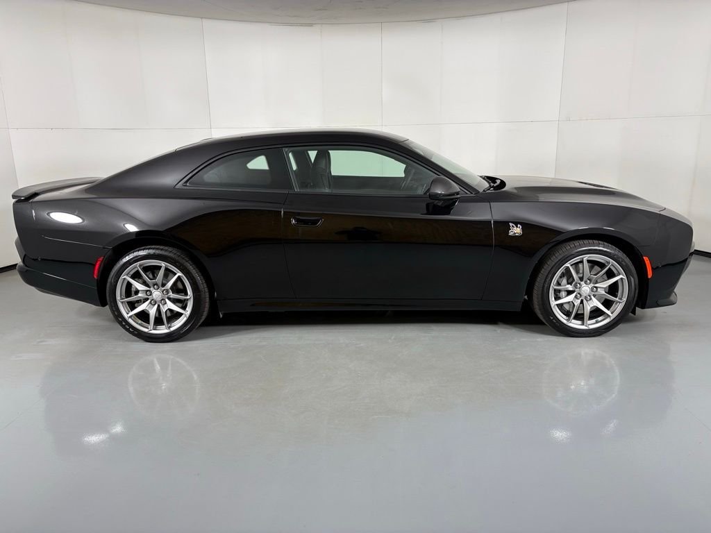 New 2026 Diamond Black Crystal Pearlcoat Dodge Scat Pack Plus image 9