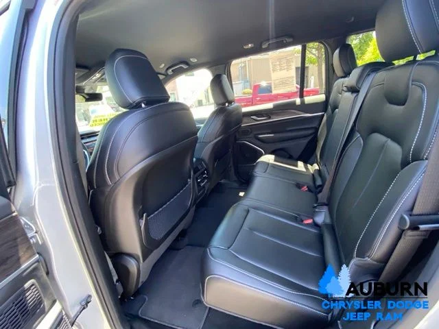 Used 2026 Silver Jeep Limited image 25