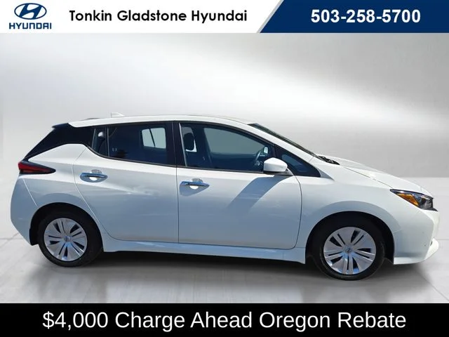 Used 2025 Glacier White Nissan S image 2