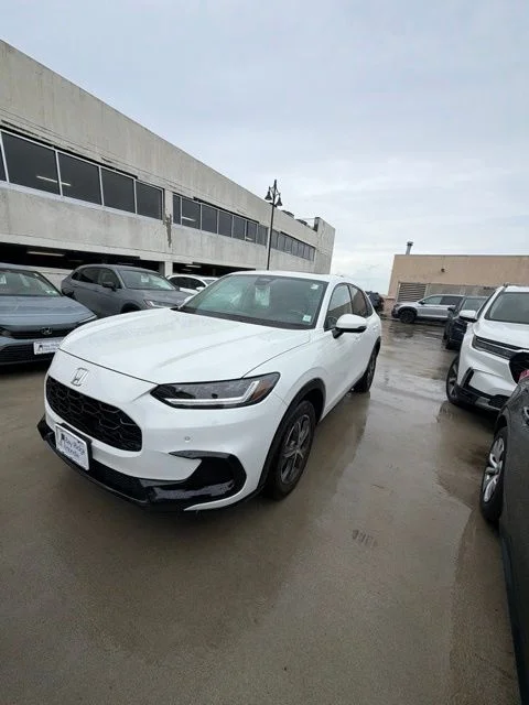 Used 2024  Honda EX-L image 1