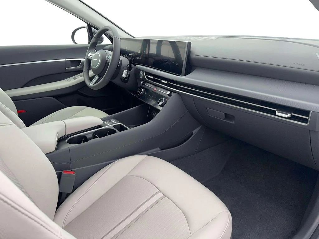 New 2026 White Hyundai SEL Sport image 15