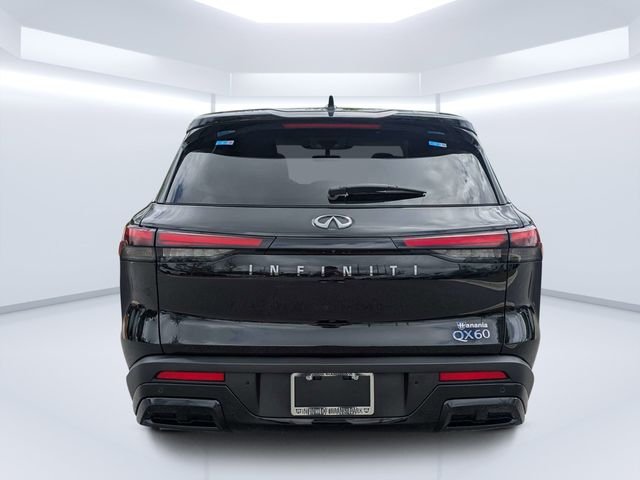 Certified Used 2025 Black INFINITI PURE image 4