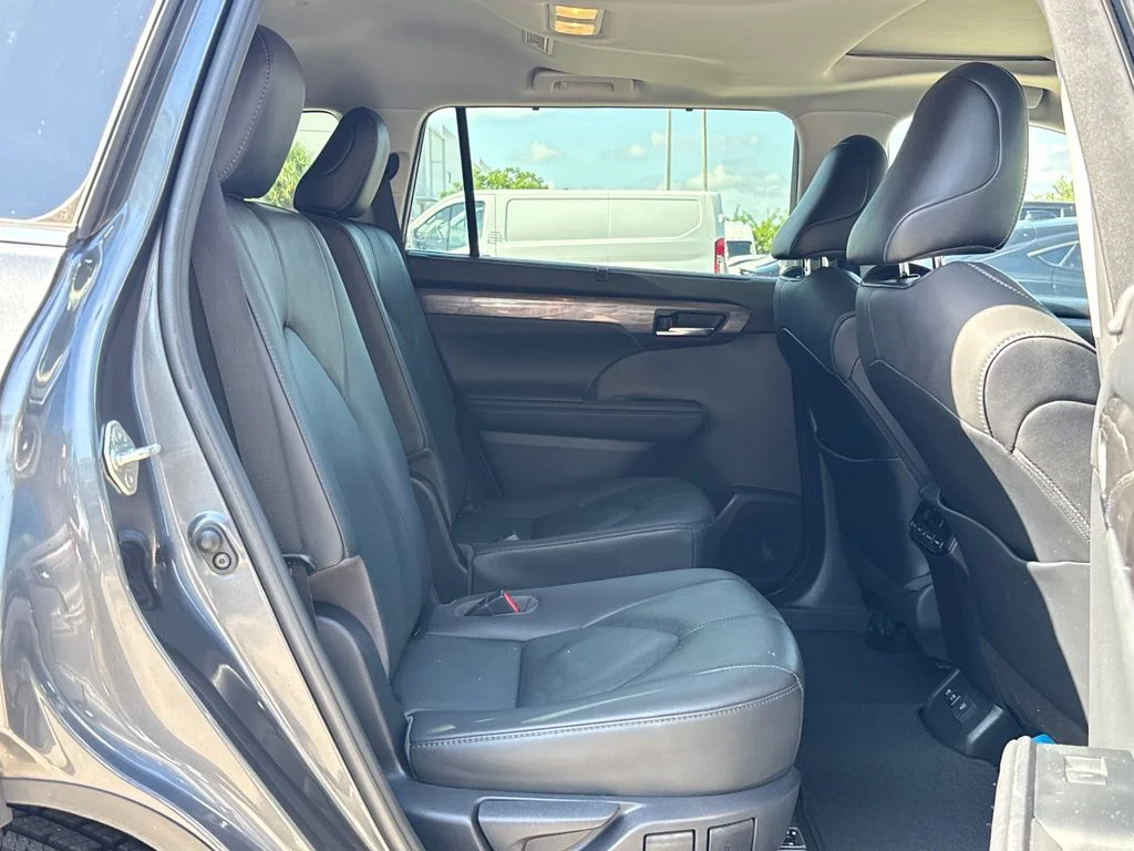 Used 2020 Gray Toyota Limited image 28
