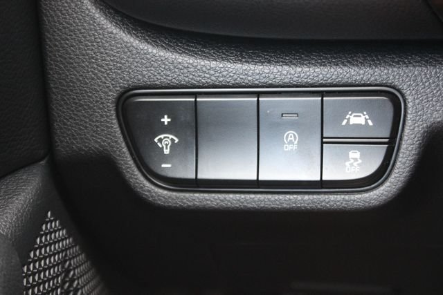 Used 2022 Gray Kia EX image 19