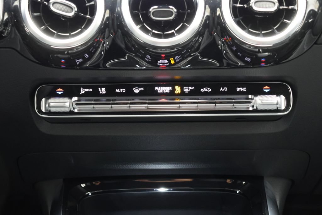 Certified Used 2026 Night Black Mercedes-Benz GLA 250 image 28