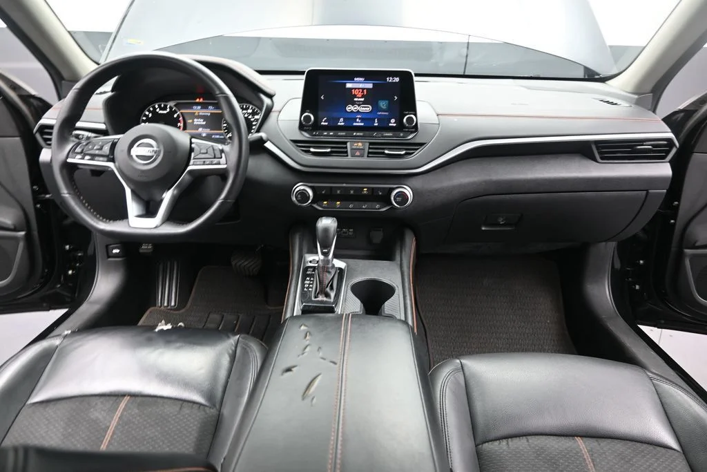 Used 2021 Black Nissan 2.5 SR image 34