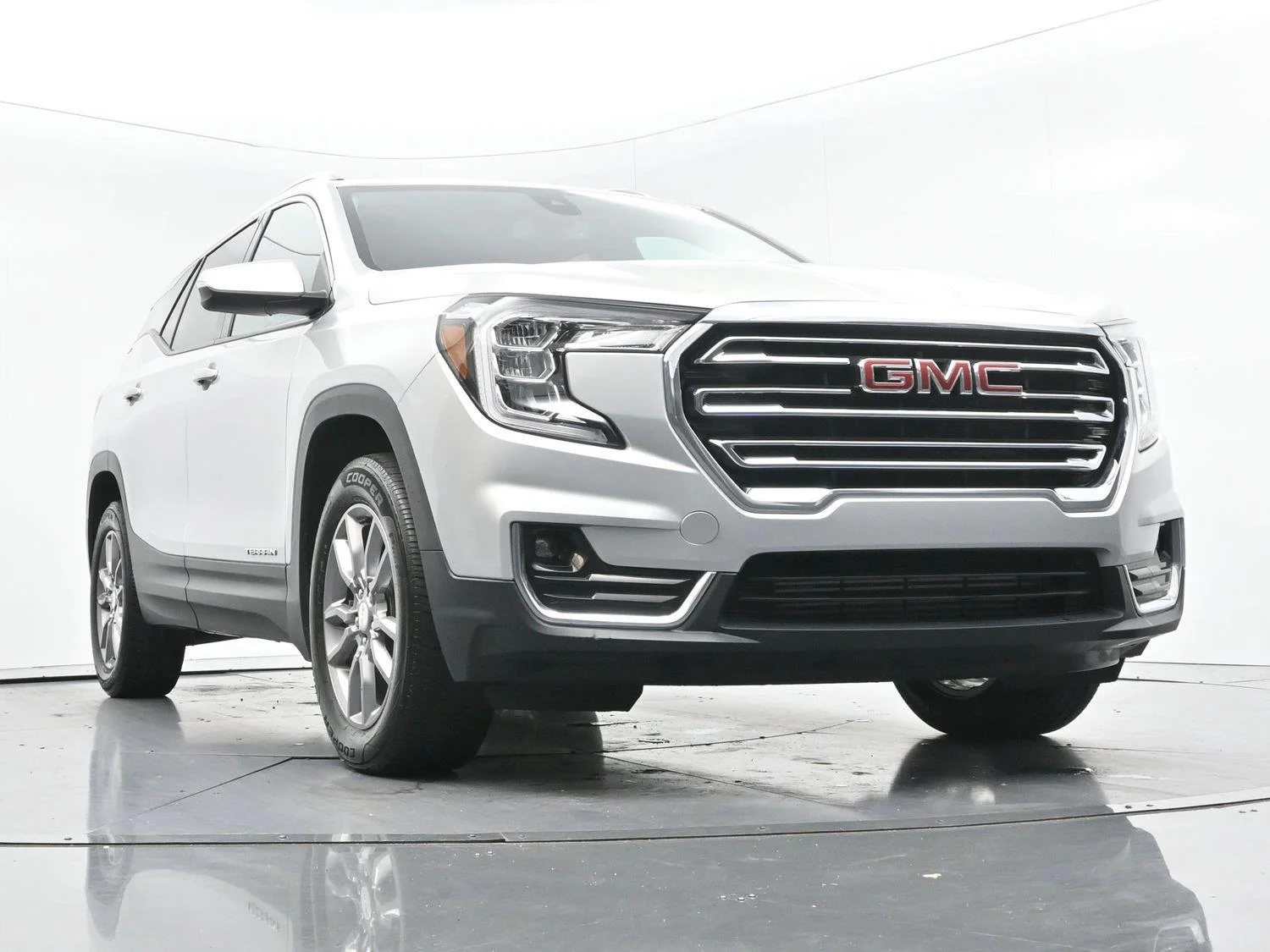 Used 2022 QUICKSILVER METALLIC GMC SLT image 43