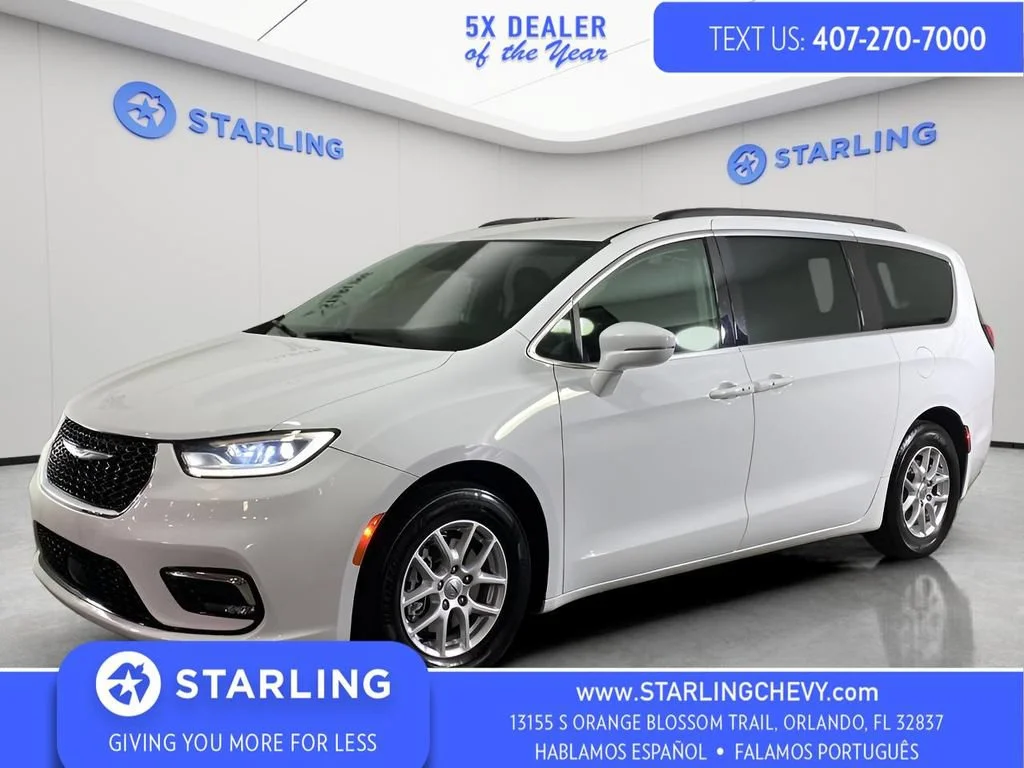 Used 2022 White Chrysler Touring L image 1