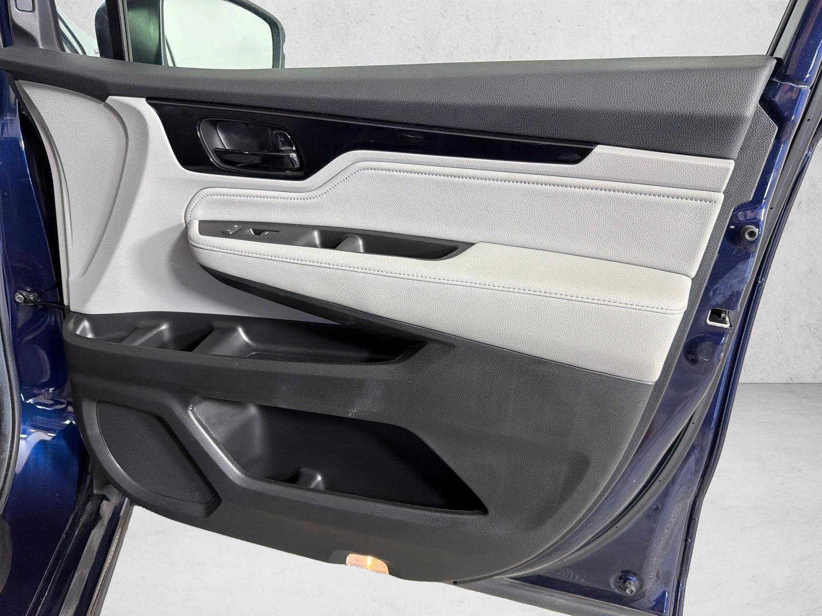 Used 2022 Black Honda Touring image 16