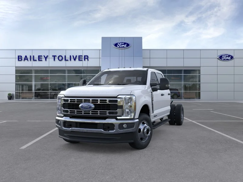 New 2026 Oxford White Ford F-350® XL image 27