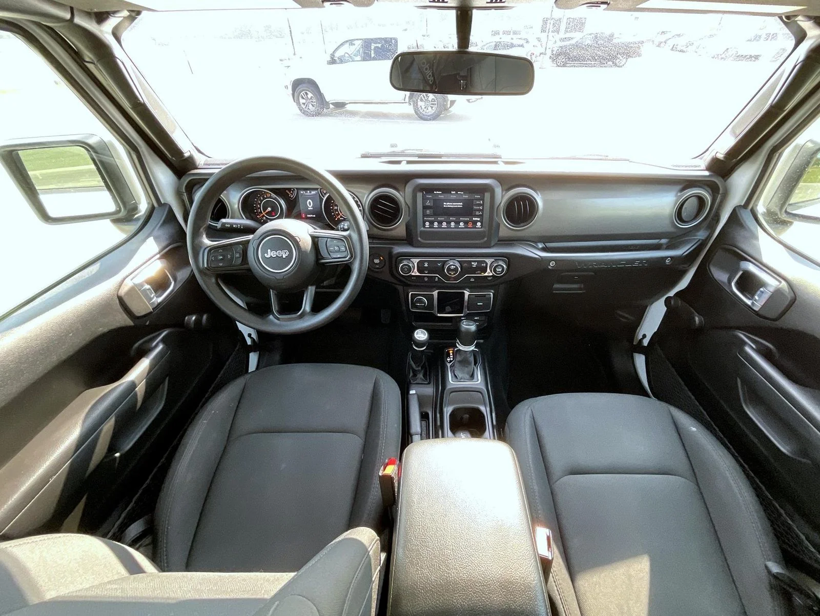 Used 2022 White Jeep Unlimited Willys image 15