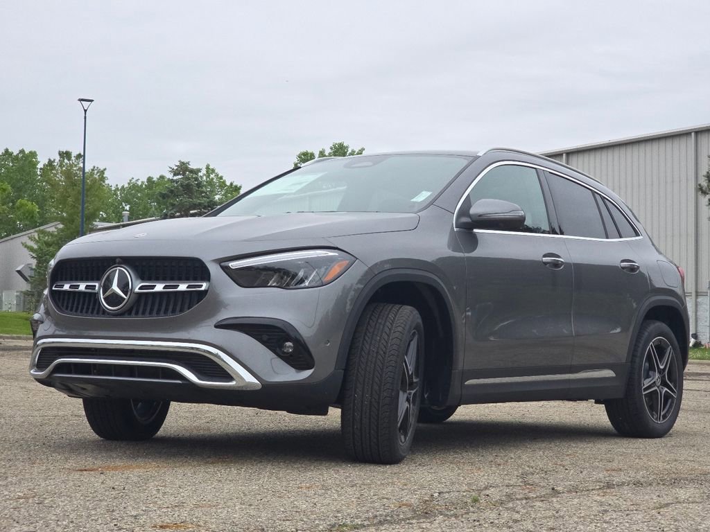 New 2026 Mountain Grey Metallic Mercedes-Benz GLA 250 image 48