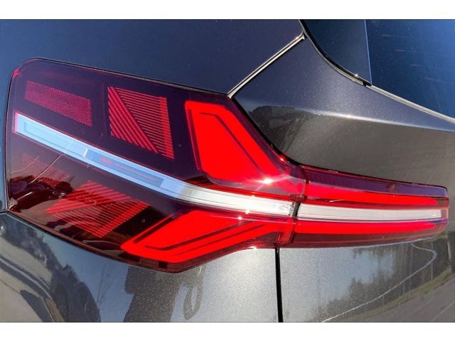 New 2026 Dark Graphite Metallic BMW 30 xDrive image 14