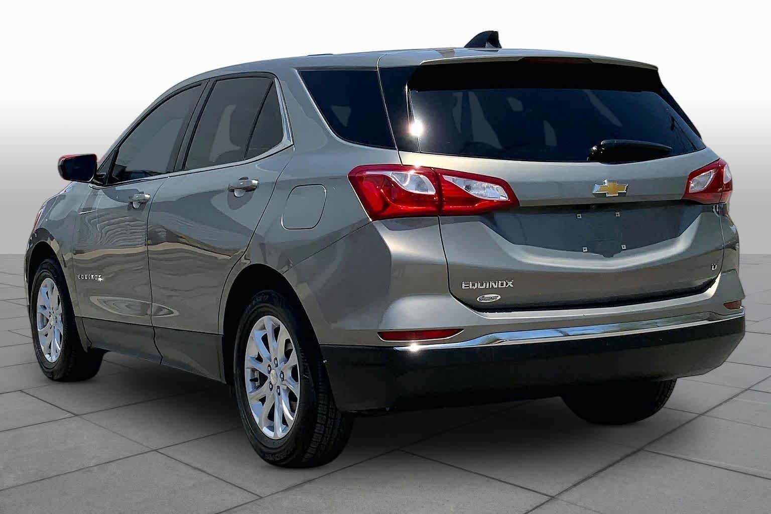 Used 2018 Pepperdust Metallic Chevrolet LT image 10