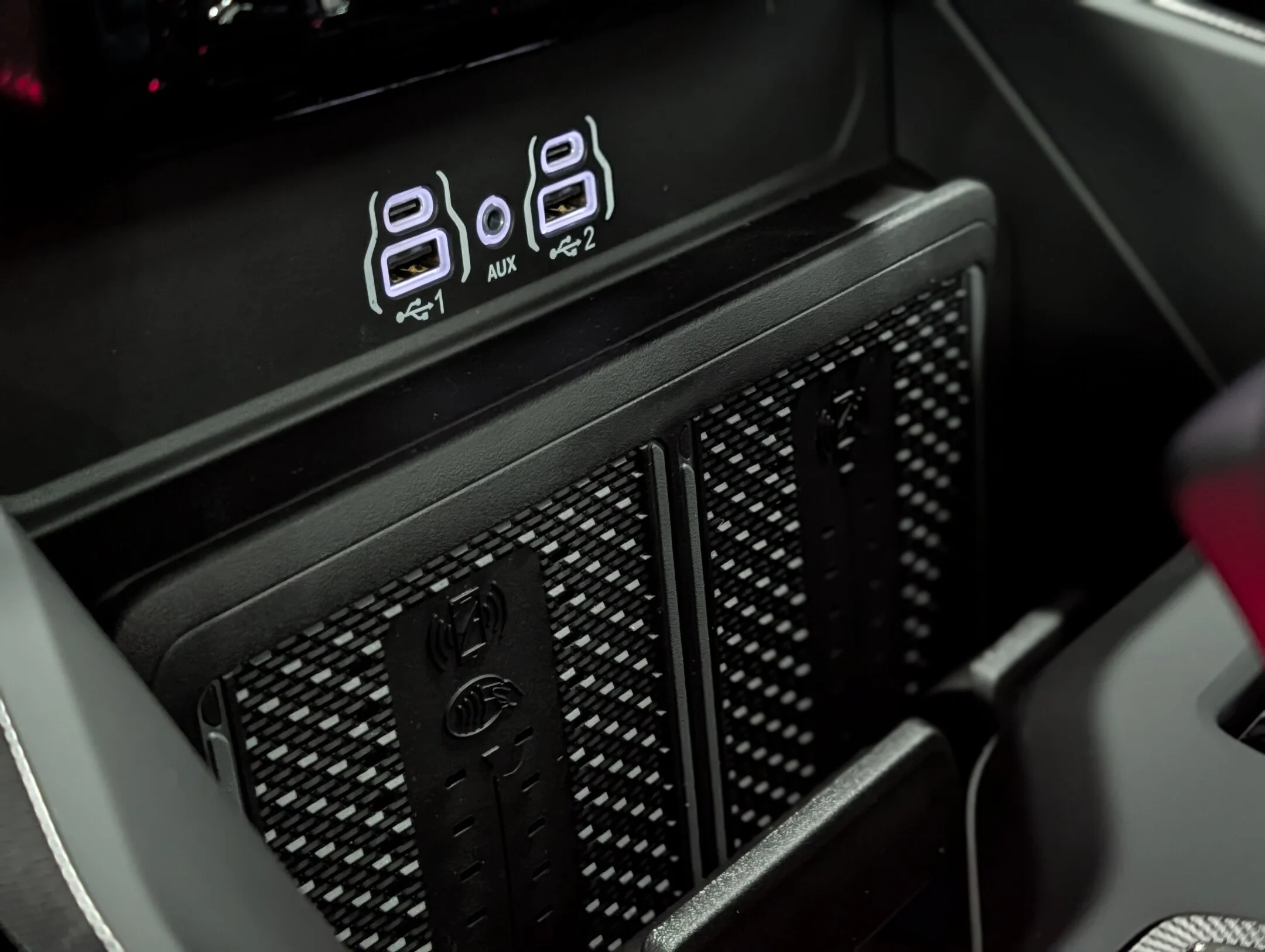 New 2027 Silver RAM Rebel - - Rebel X Pkg - Level 2 Grp - Pano Sunroof - Harman/Kardon Audio & More! image 22