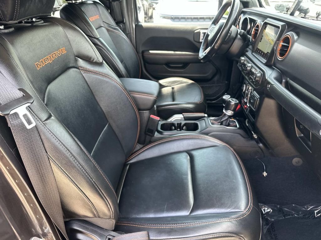 Used 2022 Gray Jeep Mojave image 13
