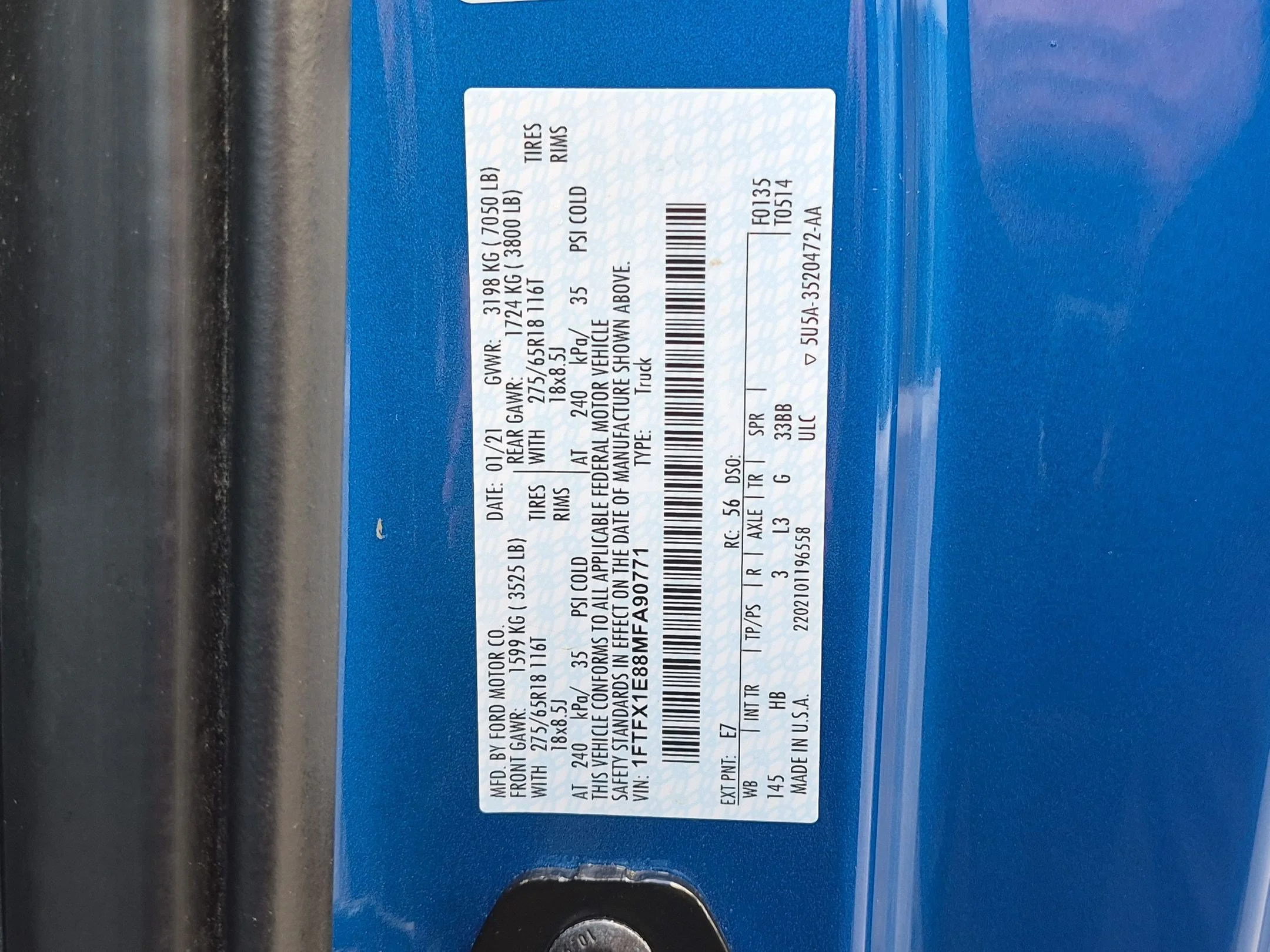 Used 2021 Blue Metallic Ford LARIAT image 32