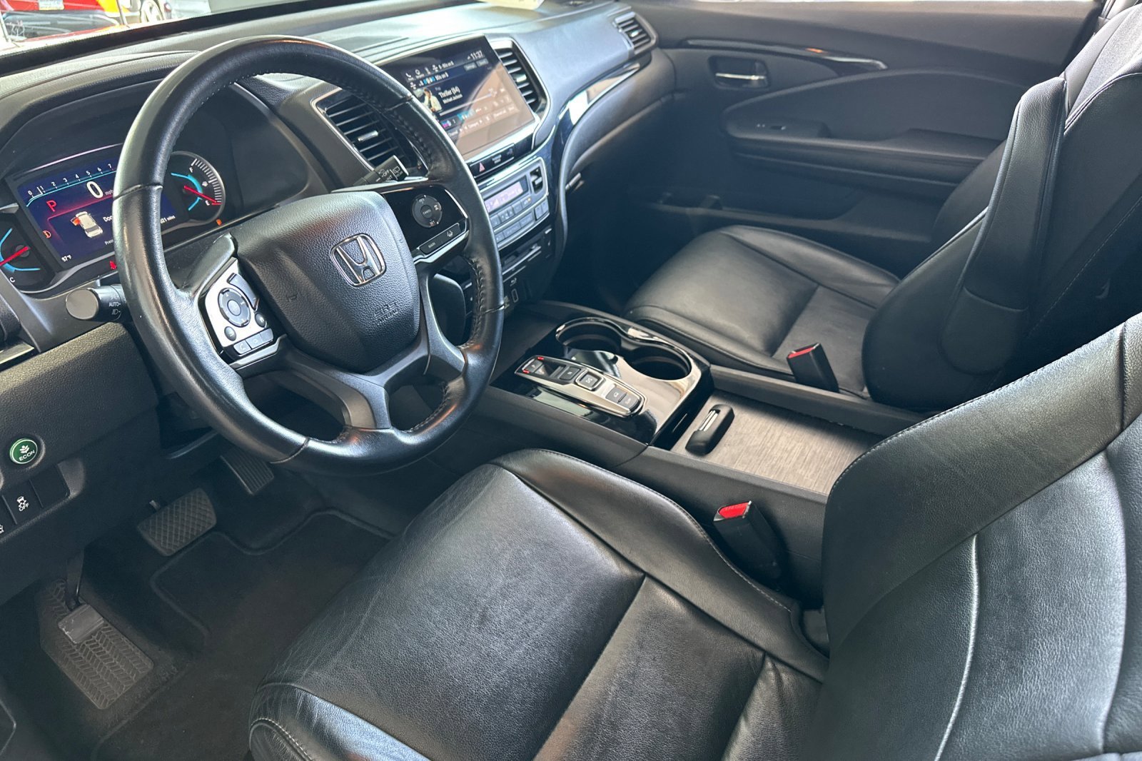 Used 2021 Black Honda Touring 8-Passenger image 10