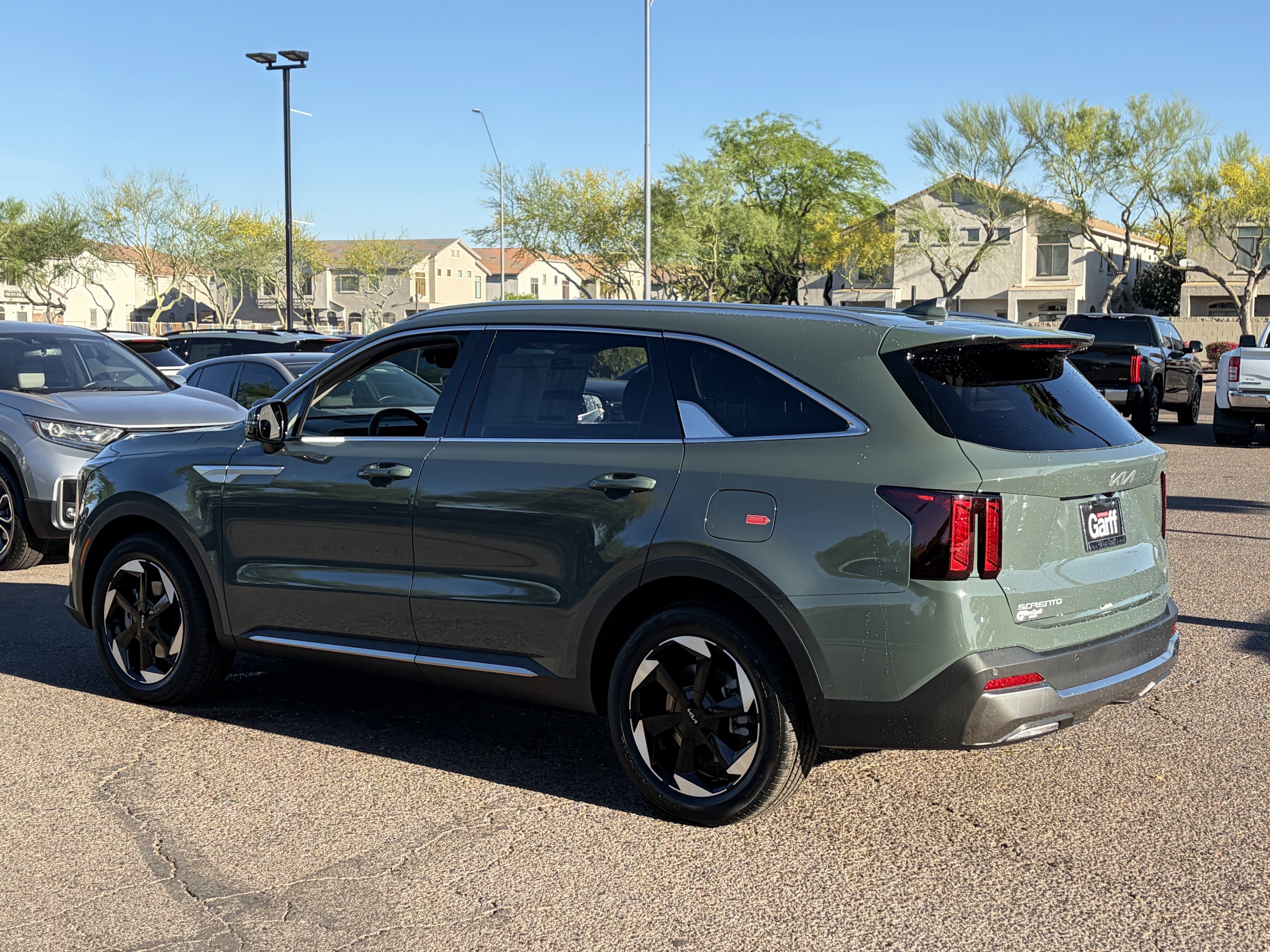 New 2026 Cityscape Green Kia EX image 3