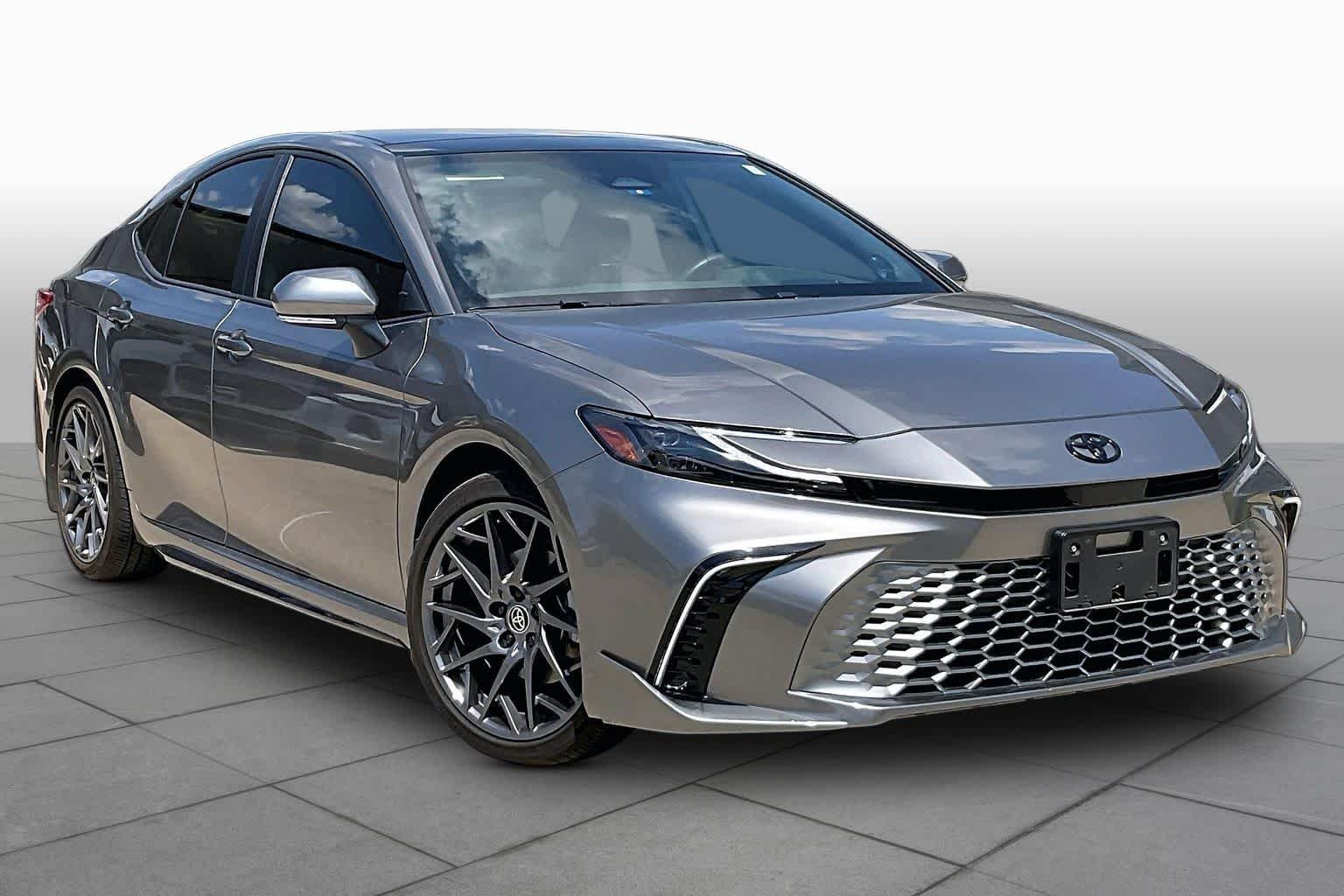 Used 2025 Heavy Metal Toyota XSE image 3