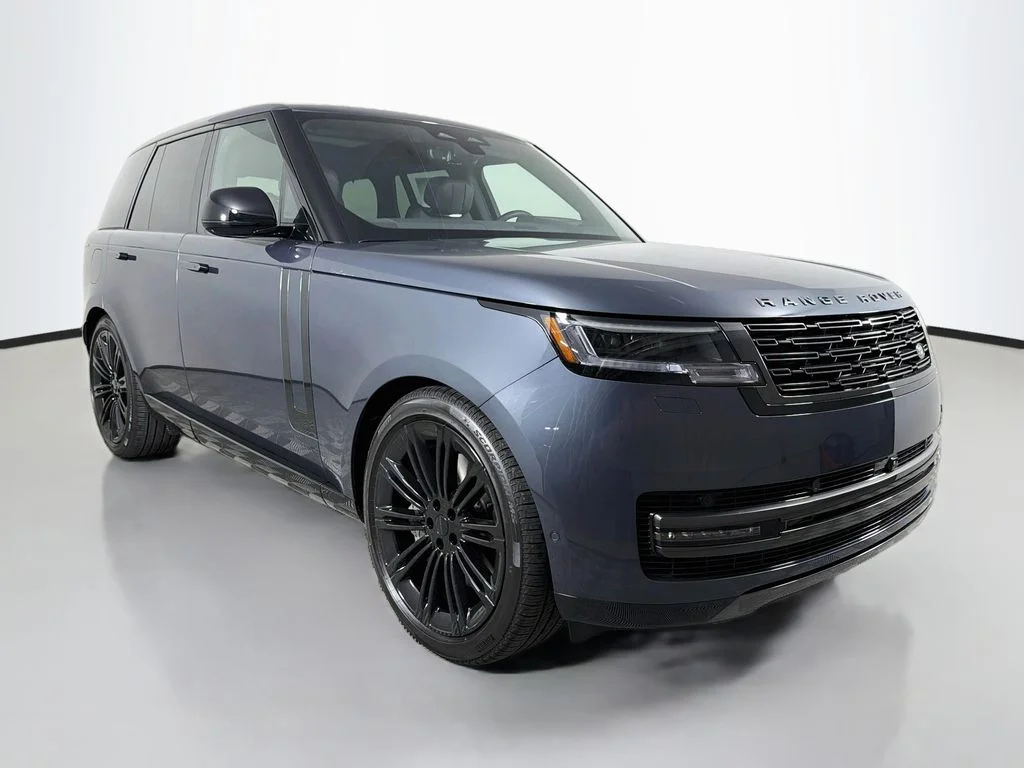 New 2026 Varesine Blue Land Rover SE image 3
