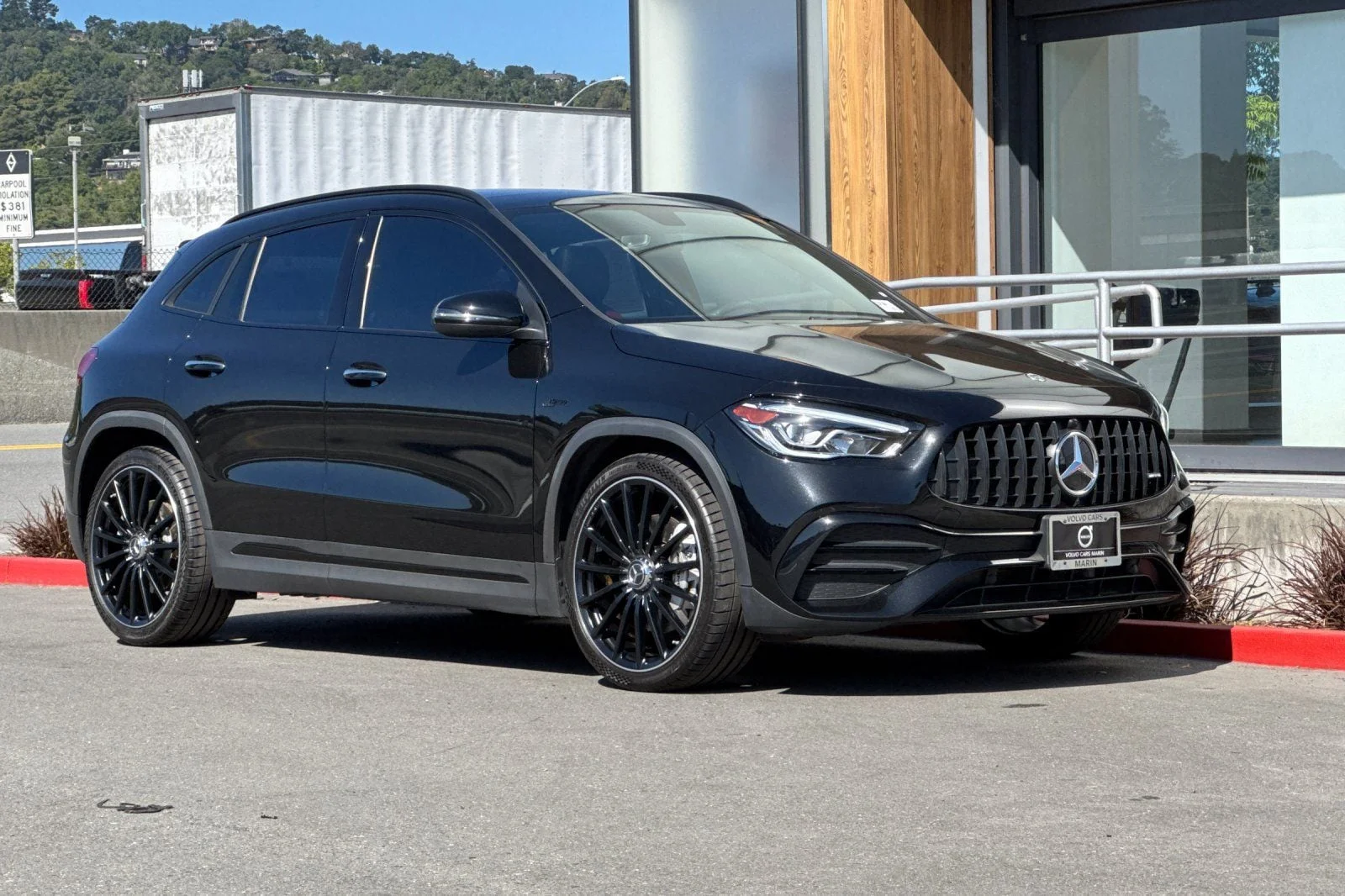 Used 2022 Black Mercedes-Benz 4MATIC® image 9